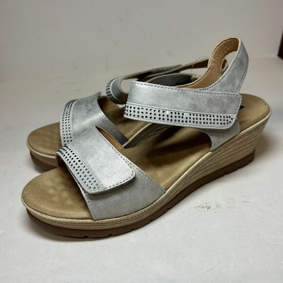GC Shoes Womens 8.5 M Silver Jorda Strappy Wedge Heel Sandals NIB JN7 - Picture 2 of 4